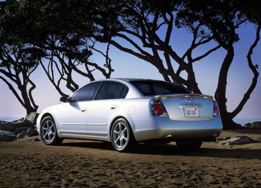  Nissan Altima 2002 года  (фото 13 из 14)